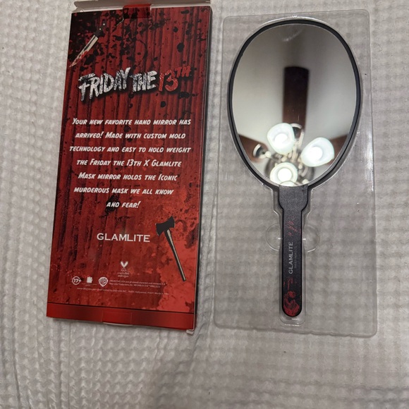 Glamlite Friday the 13th Makeup Set - Black and White - Picture 3 of 5